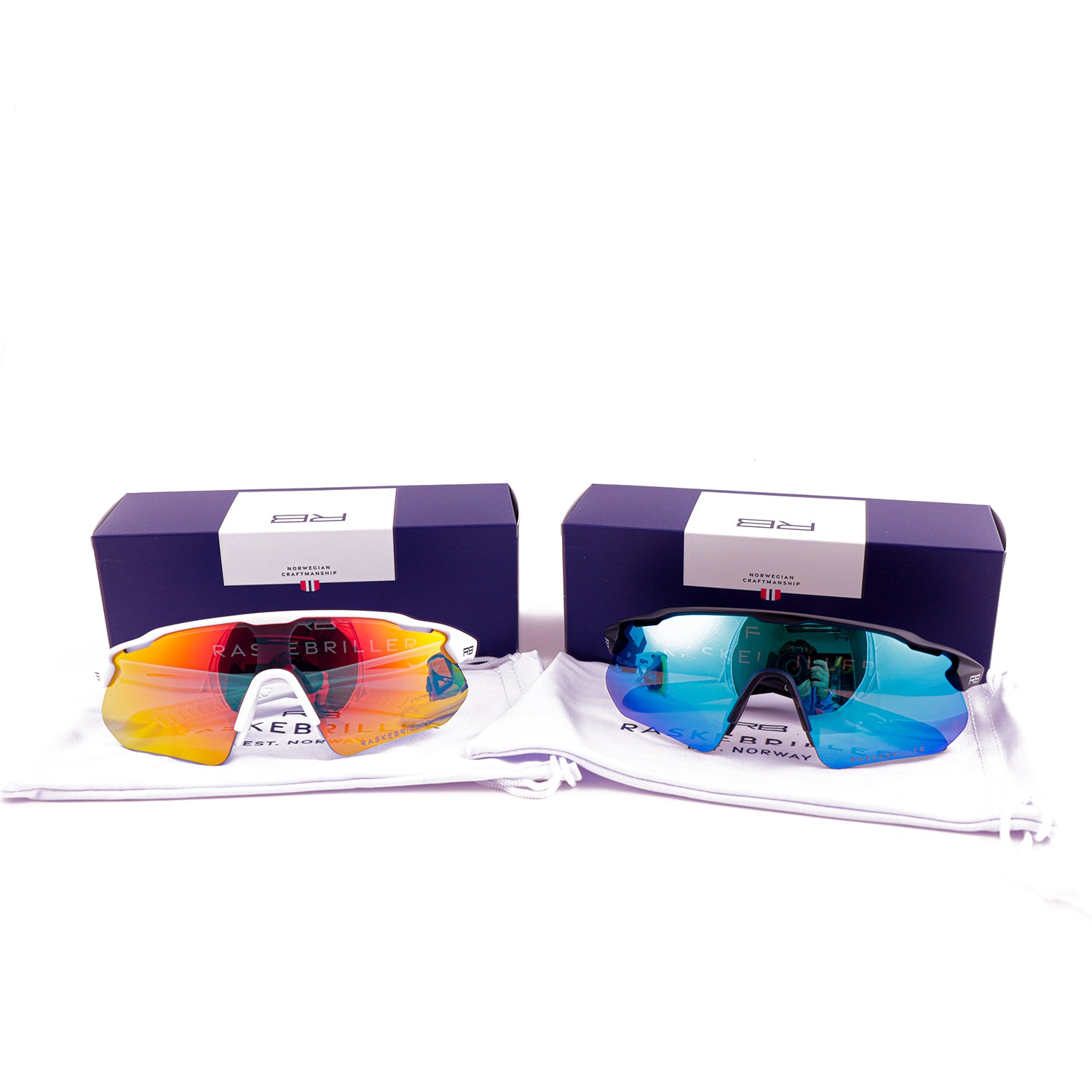 Pakkedeal - 1stk Action Small Hvit Flame + 1stk Action Small Svart Ice