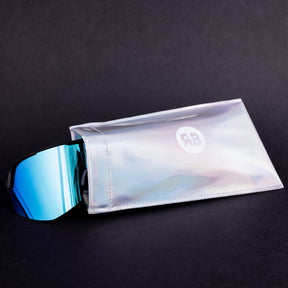 Holographic Pouch